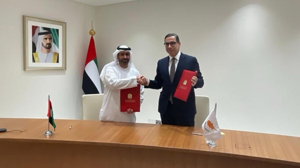 Minister of Foreign Affairs, Constantinos Kombos, and the UAE’s Assistant Minister for Development Affairs and International Organisations, Sultan Al Shamsi