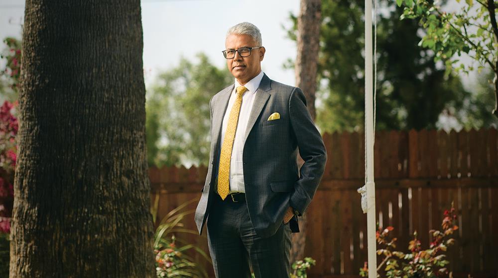 Shri Manish