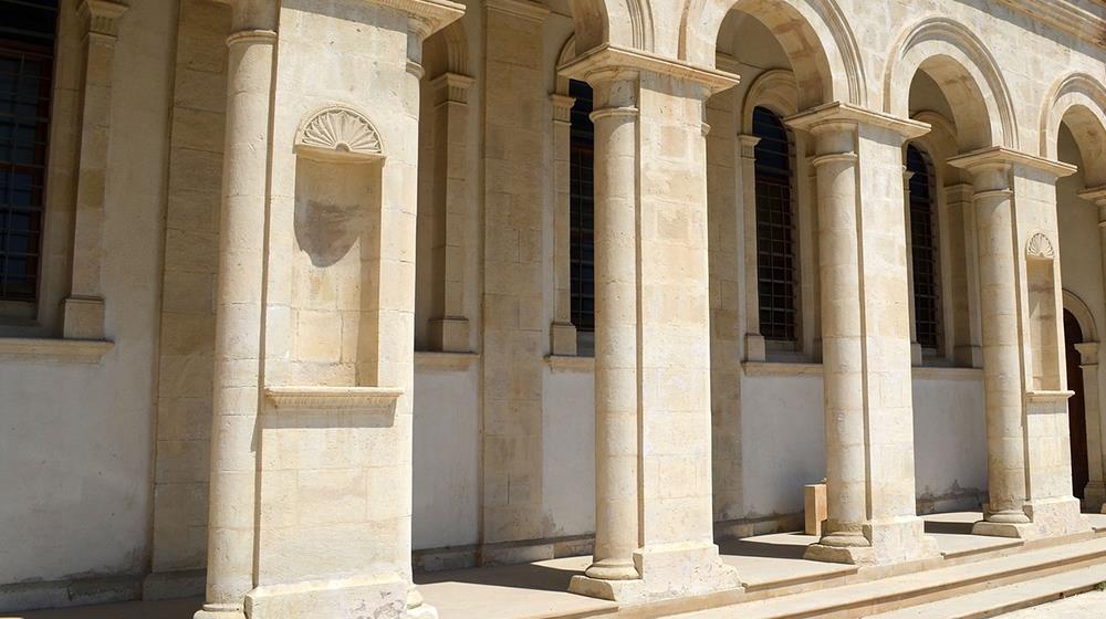 Church arches